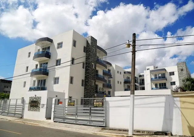 Fachada del residencial Venecia III, apartamentos de Constructora de las Américas en Santiago de los Caballeros